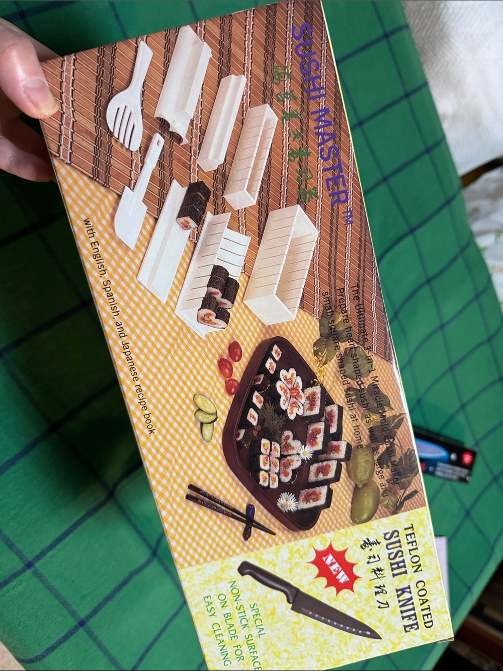 White Mold Sushi Maker - NWOT